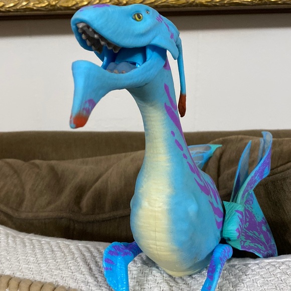 Disney’s Banshee Authentic tag attached. Used. Collectible. Interactive Toy - Picture 4 of 10